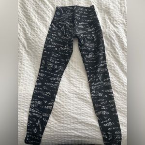 Lululemon size 8 leggings